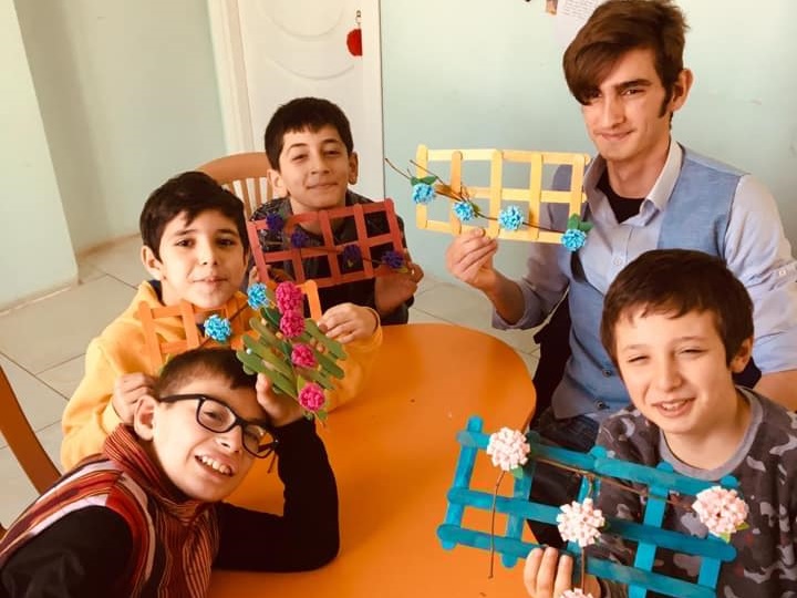 Cemre Hoca Öğrencilerle Grup Çalışması